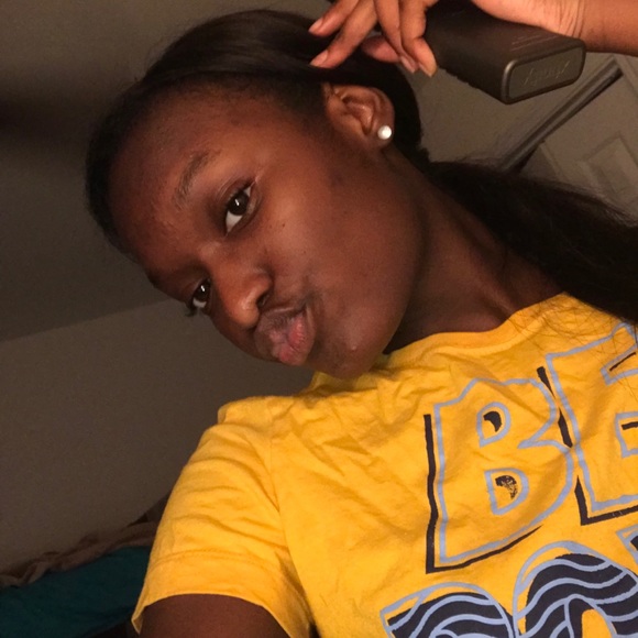 Meet your Posher, Radiyah - Picture 2 of 2